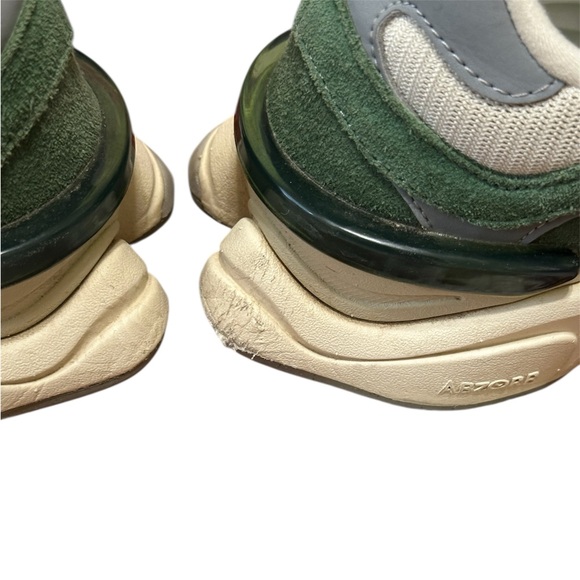 New Balance 9060 - Picture 4 of 7